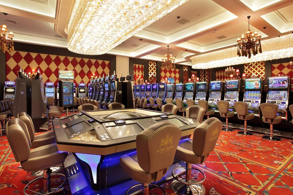 Royal Plaza Hotel And Casino Kapchagay Exterior foto